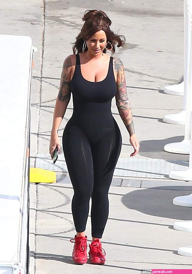 Amber Rose shows off her curves in sheer black leggings at Dancing With The  Stars | Daily Mail Online