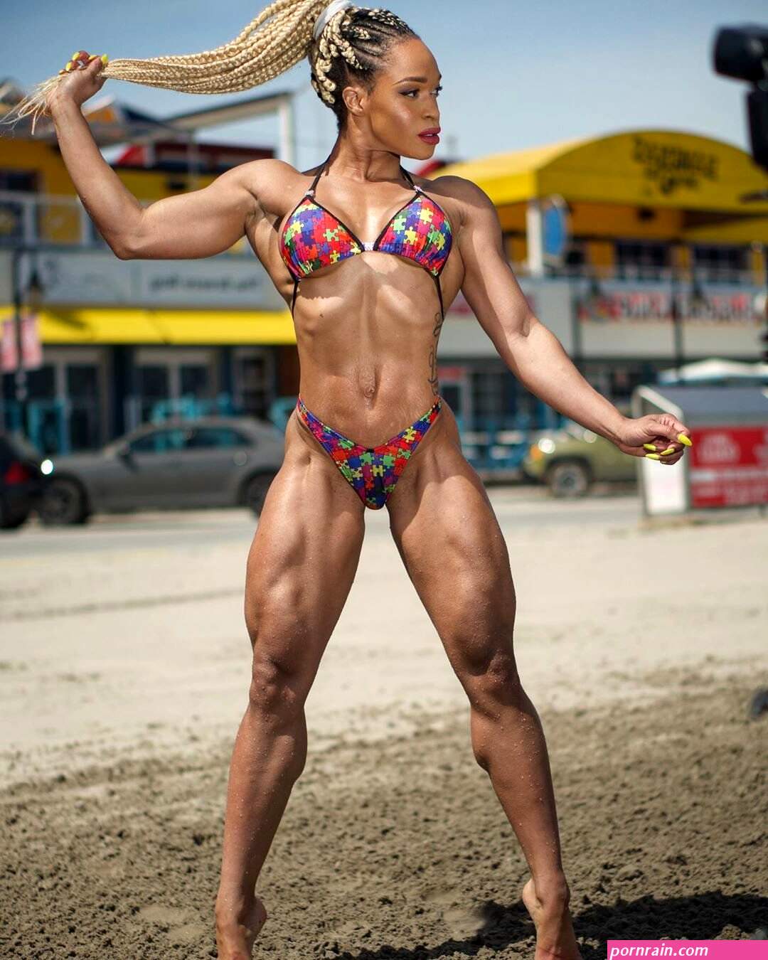 Lola montez fitness