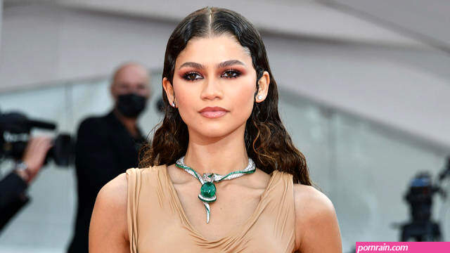 I Genuinely Thought Zendaya Showed Up Naked To The Venice Film Festival