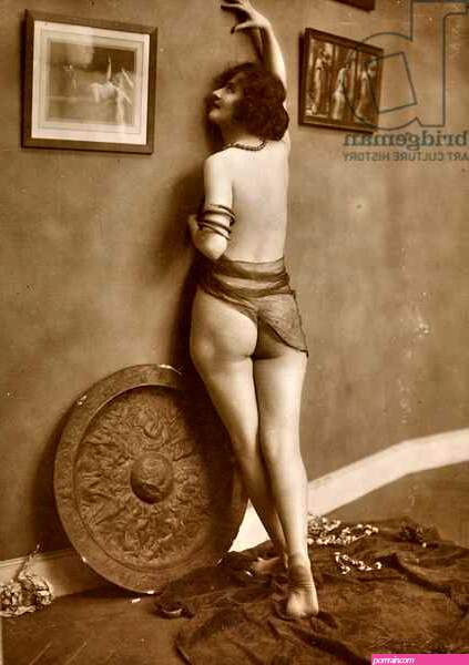Image of Female nude, 1920-1930 by Unknown photographer, (20th century)