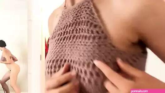Sarah Illustrates Nude | xHamster
