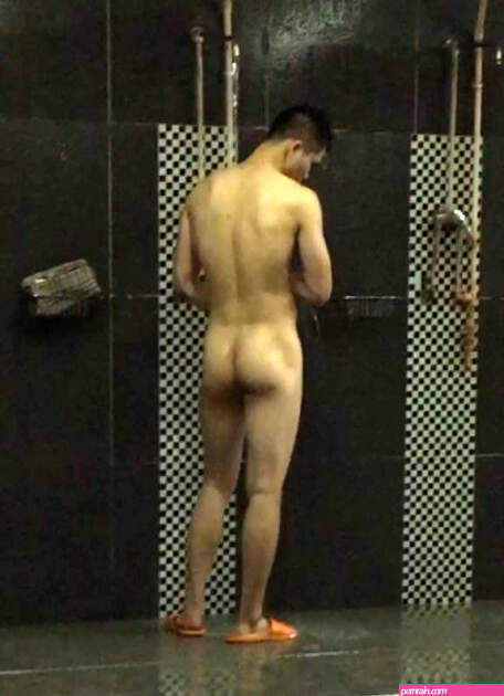 asian-guy-butt-naked | My Own Private Locker Room