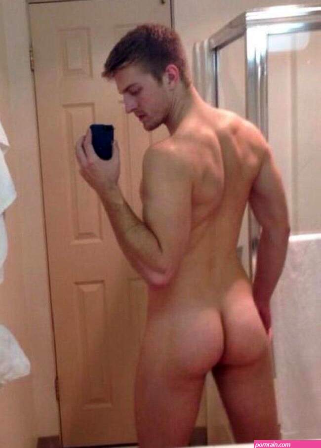 Sexy hot butt naked men
