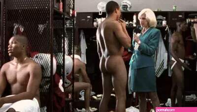 Nude Dudes in Locker Rooms!