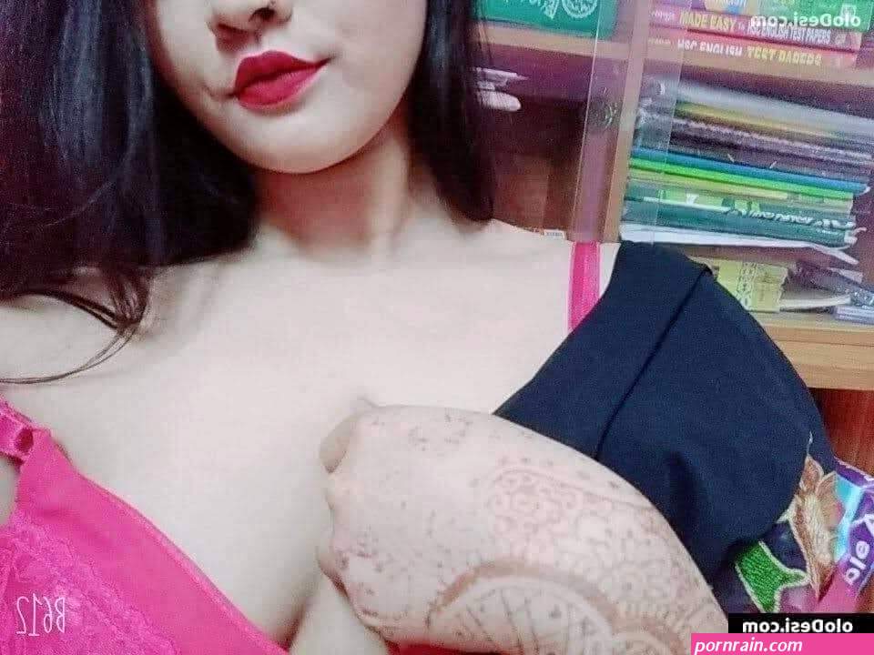 Srraboni Saba, Adomji college Girl Nudes Photo's