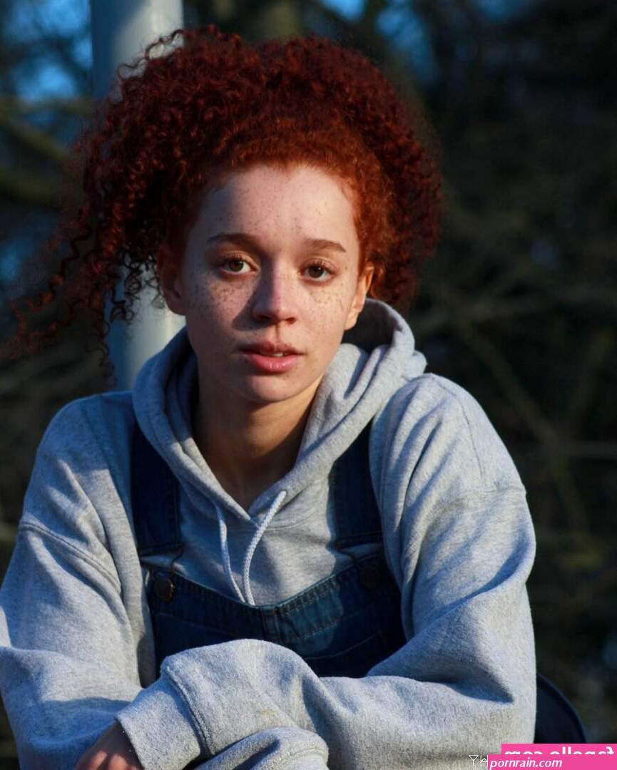 Erin Kellymen / erin.kellyman Nude Leaked Photo #2