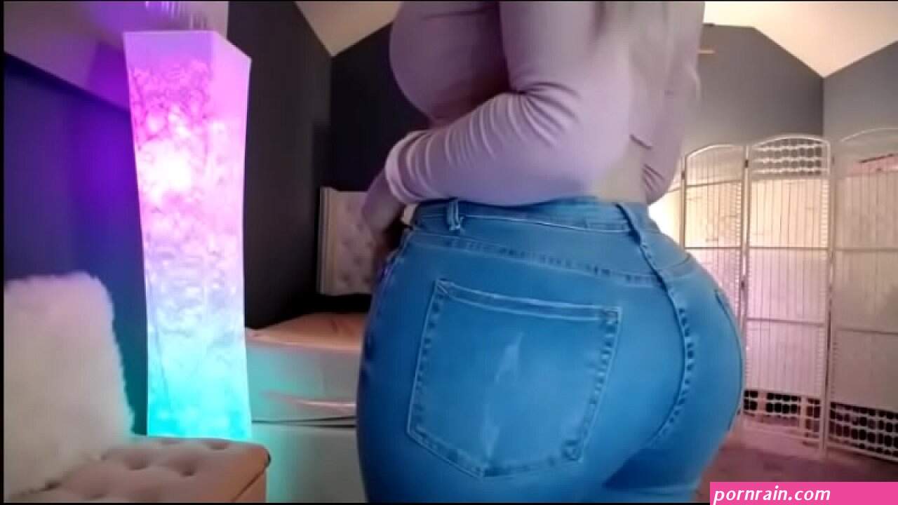 Her Big Ass in Tight Jeans