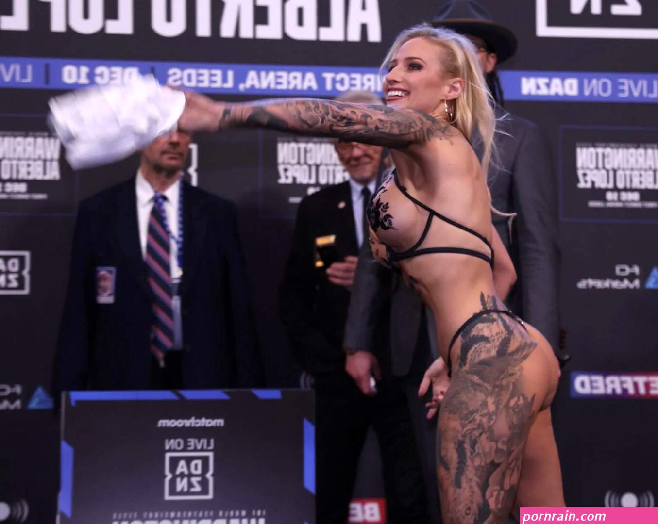 Ebanie Bridges Nude Onlyfans Sexy Boxer Photos And Video