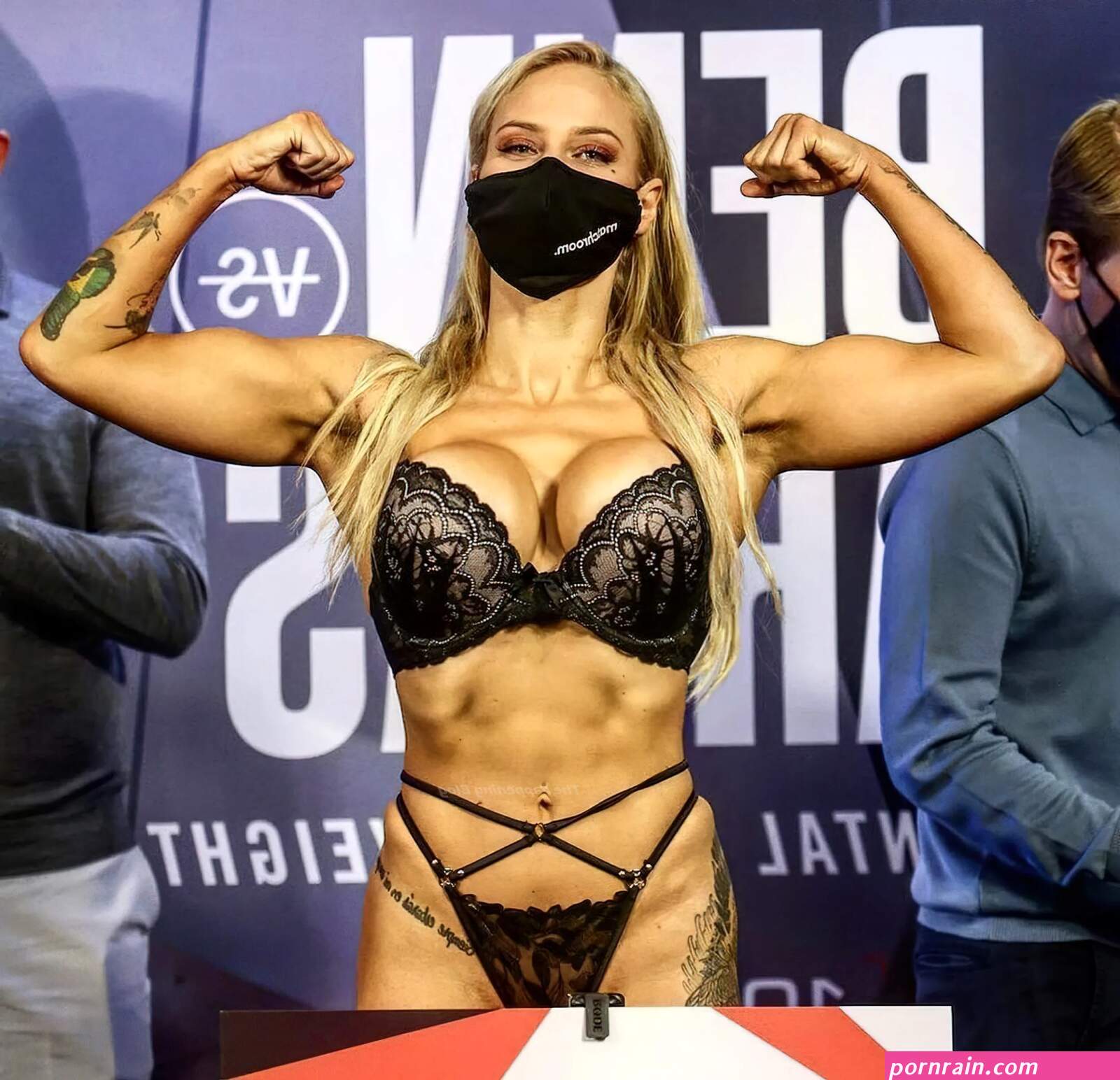 Ebanie bridges naked boobs