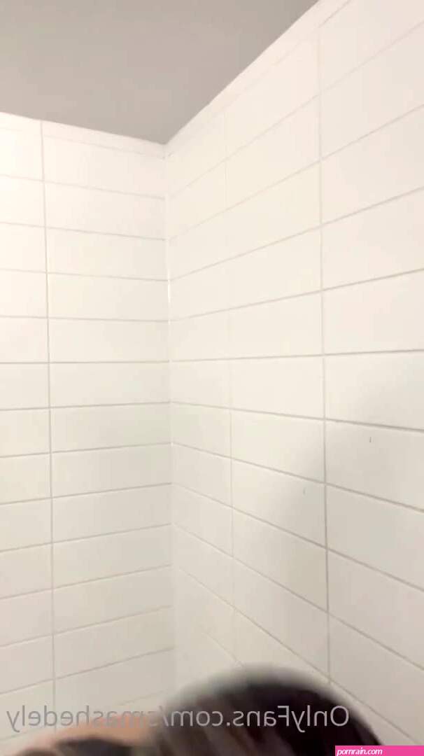 Ashley Matheson Nude Shower Leaked