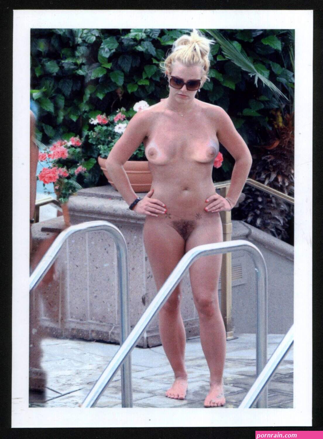 BRITNEY SPEARS TOTALLY NUDE BIG BREASTS HAIRY PUSSY COLOR NEW REPRINT PHOTO 5X7 BS-9