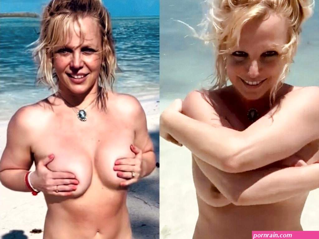American Singer Britney Spears Posed Completely Nude on Beach