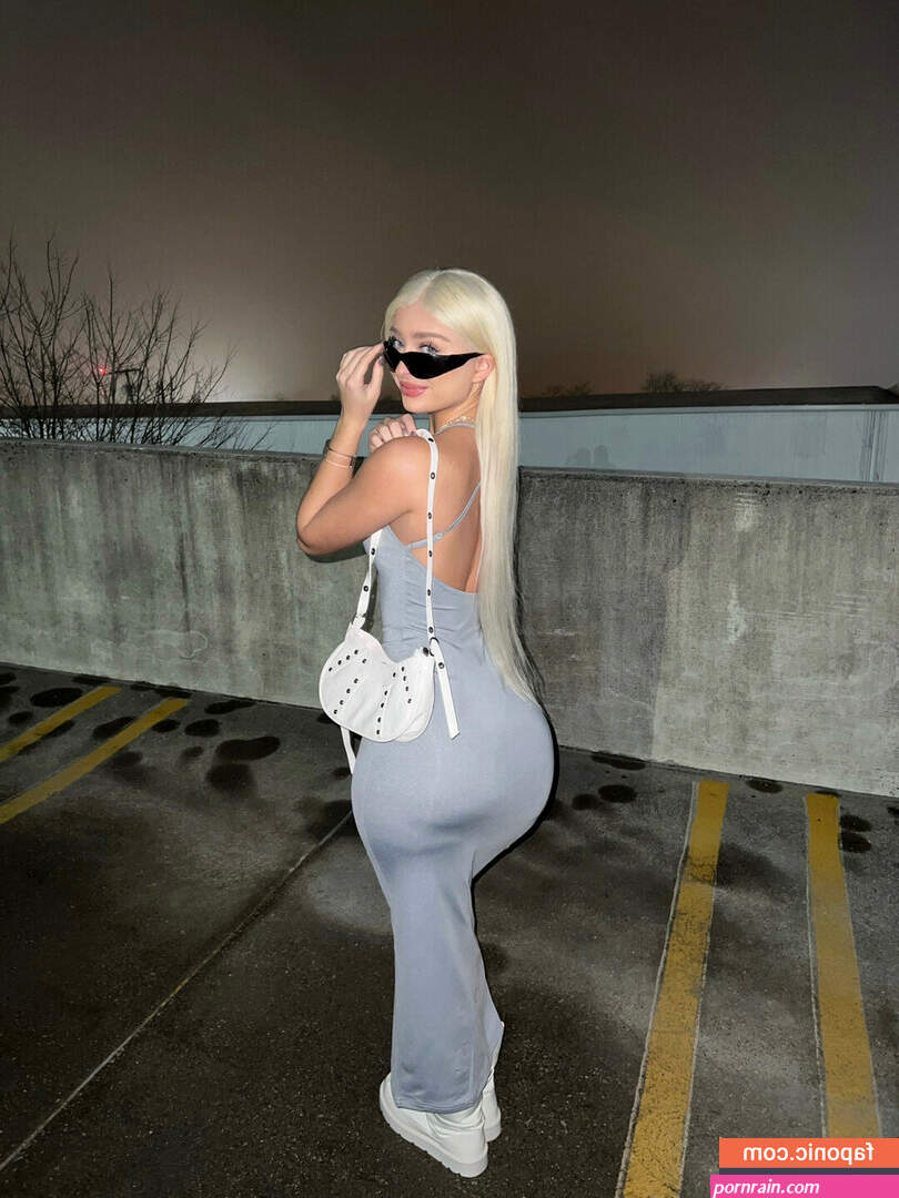 cakebatterchlo aka chloescakes Nude Leaks OnlyFans