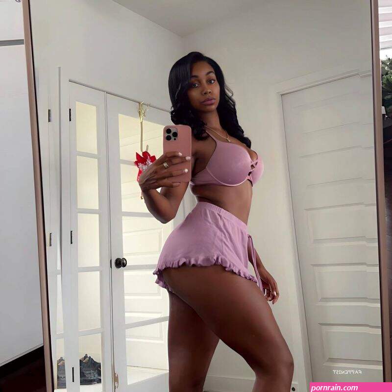Pinkydoll Nude and Sexy Photo Collection