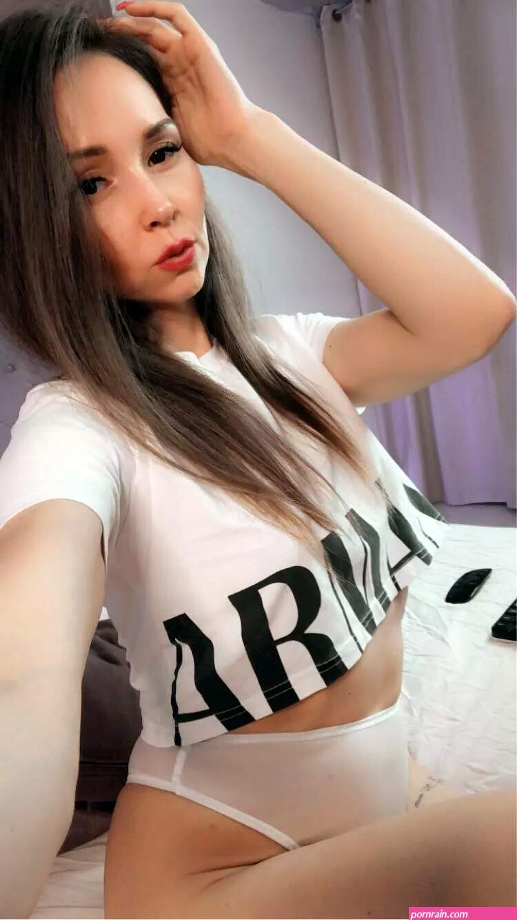 Slutty sweetheart nudes in OnlyFansNonNude