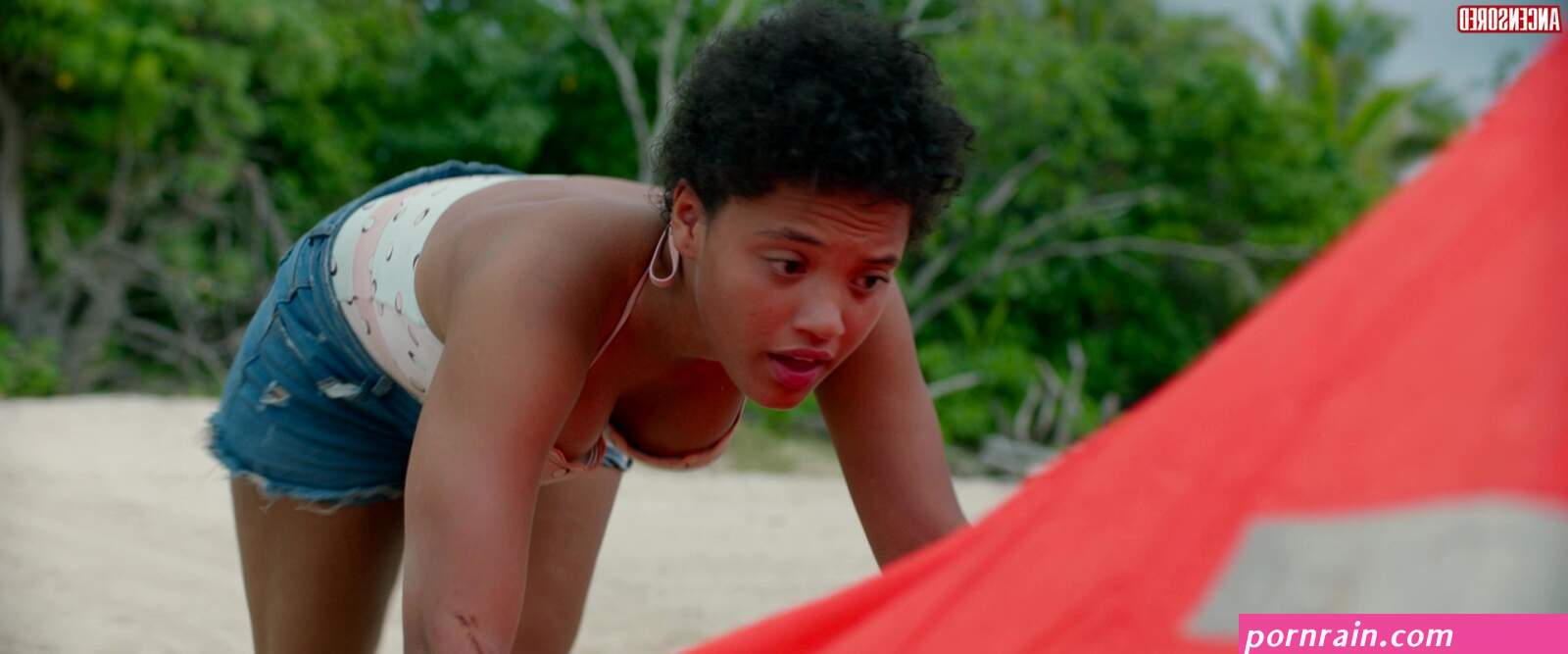 Naked Kiersey Clemons in Sweetheart II ANCENSORED