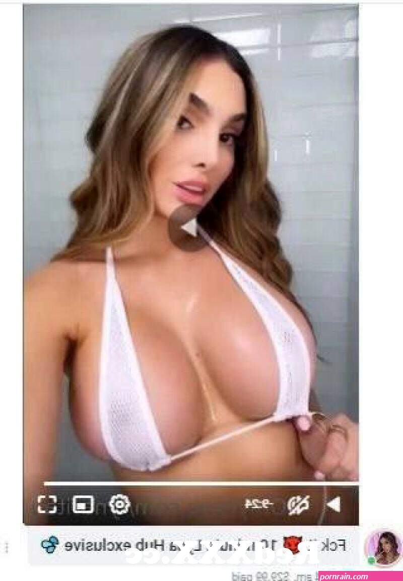 Hello if you are interested to trade content like this from Lyna Perez contact me in DM. from lyna perez nipple slip Post