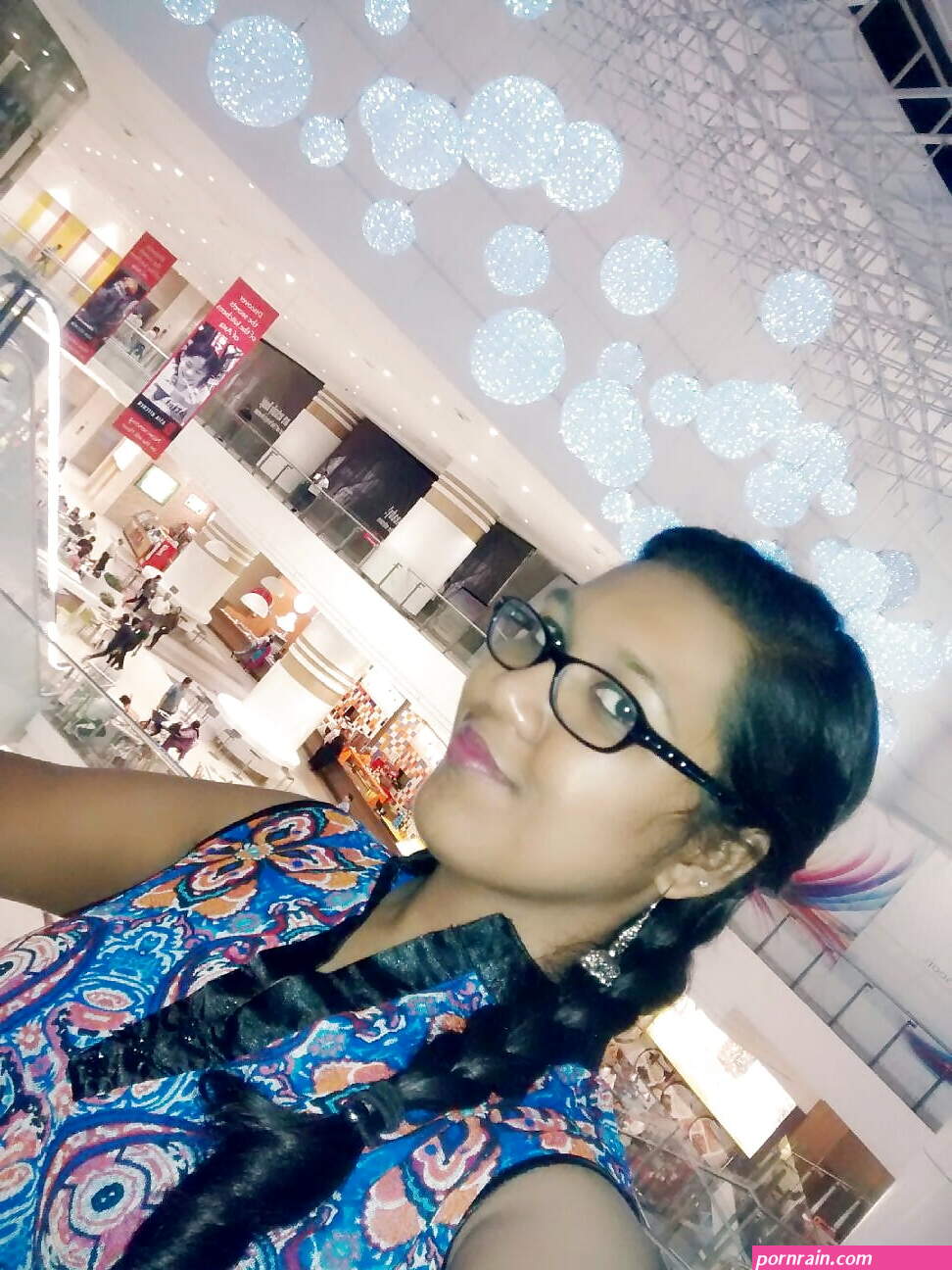 Desi Cute Bhabhi Nude Selfies pics