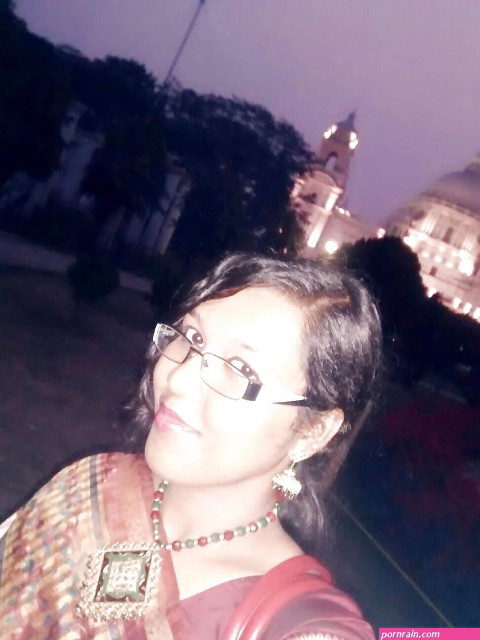 Desi Cute Bhabhi Nude Selfies pics