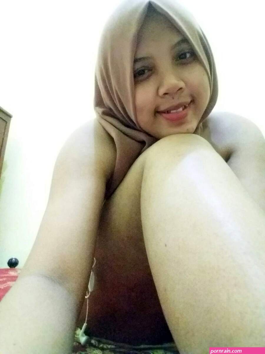 Bugil Jilbab Outdoor