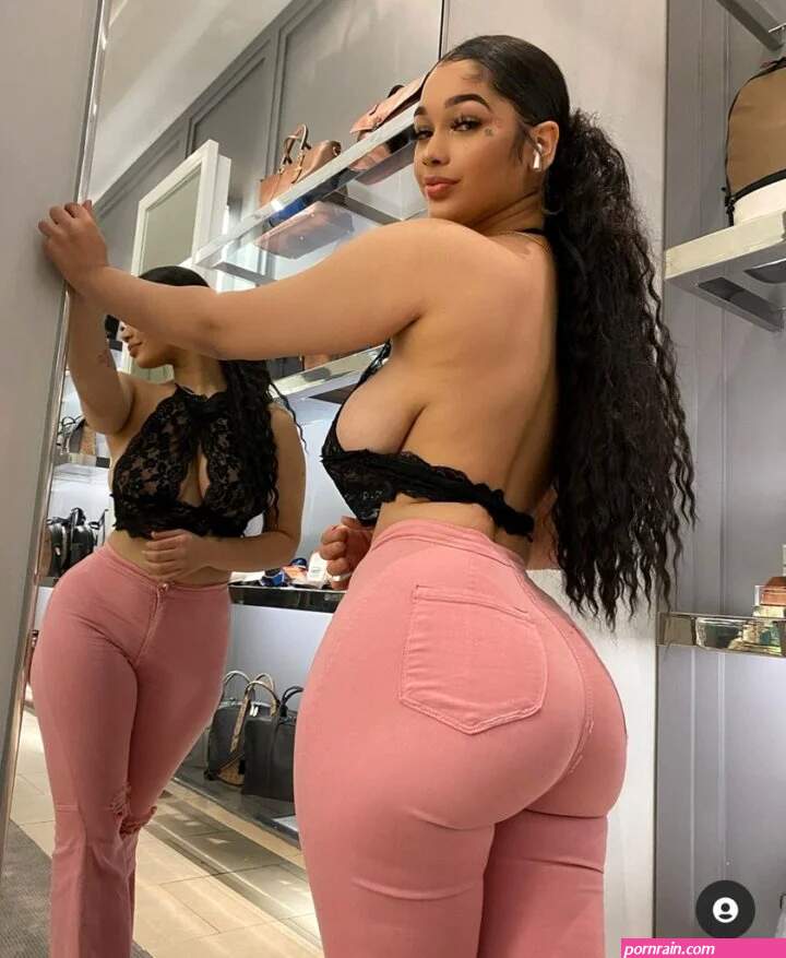 Lexi2legit hot pics are here And you should check her out!