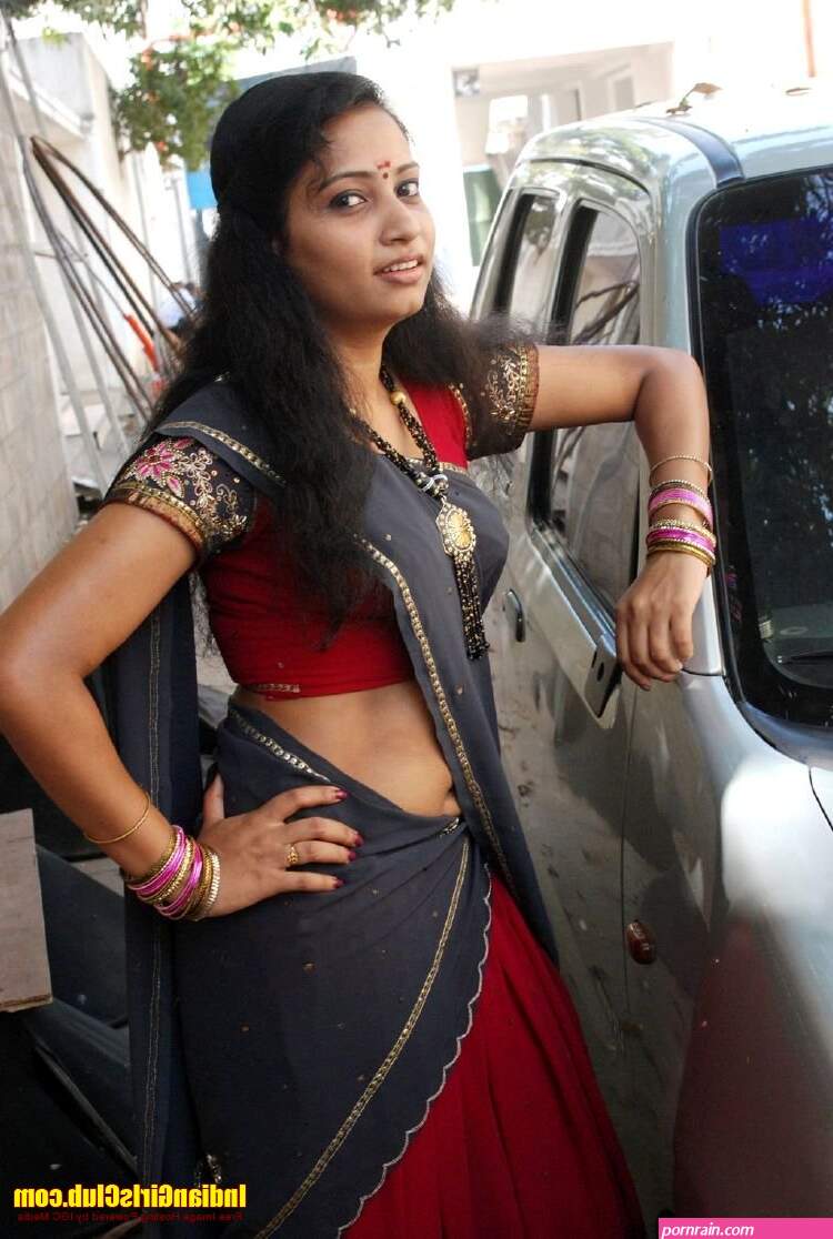unmarried half saree girl 15