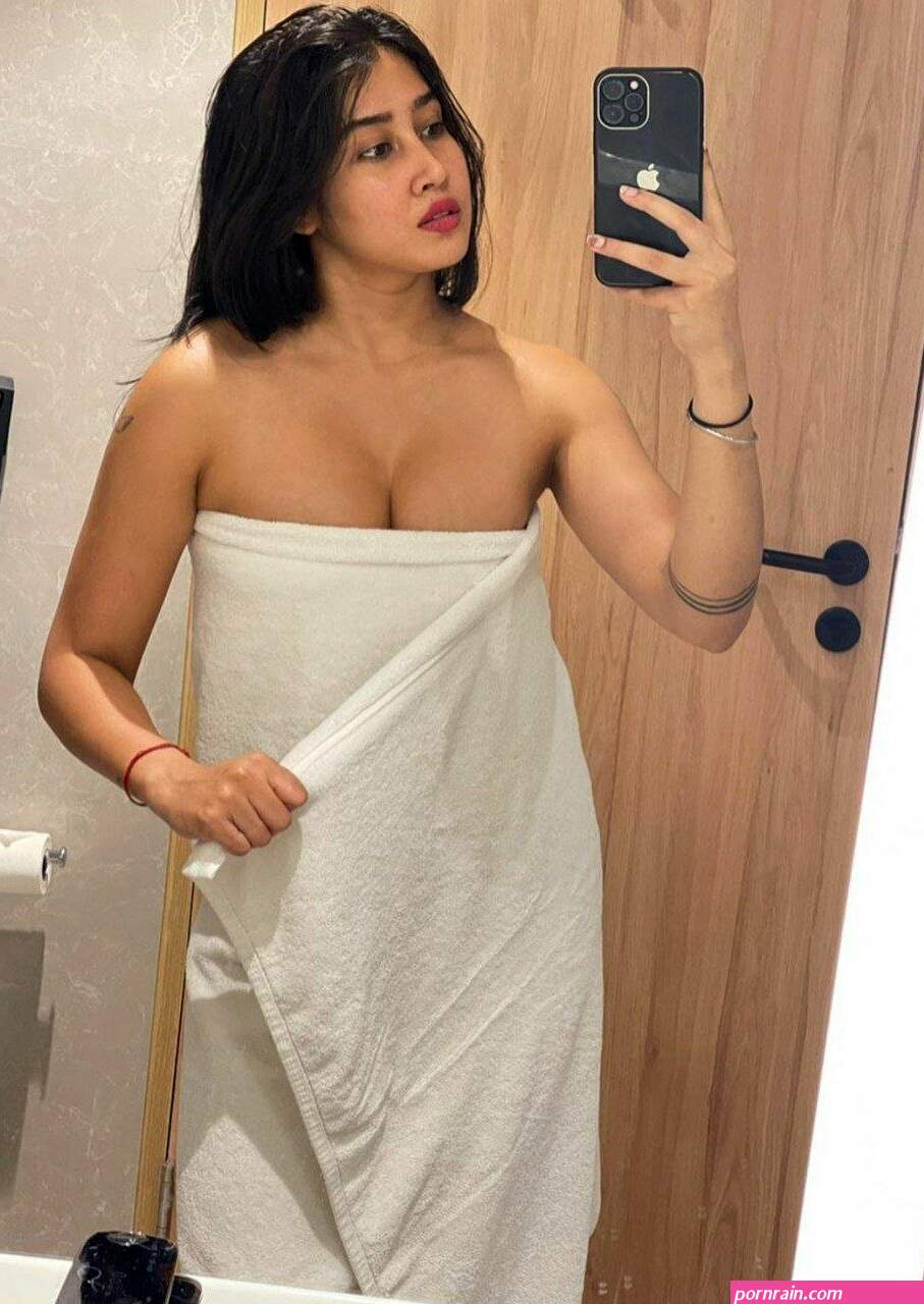 Teen Sophie Yeah Ann Saree