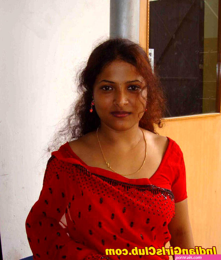 Tamil Girls Saree Blouse Pics