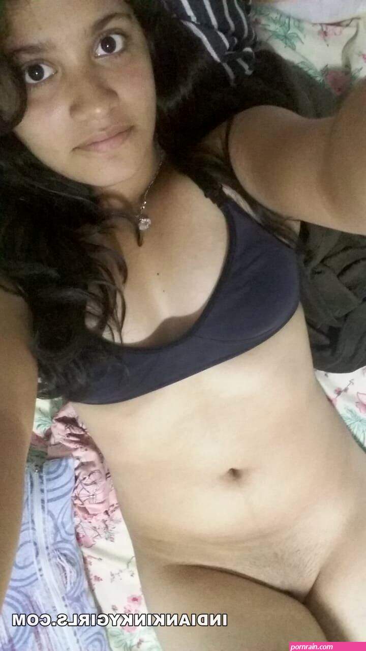 Virgin Bengaluru Girl With Big Boobs Nude Selfies