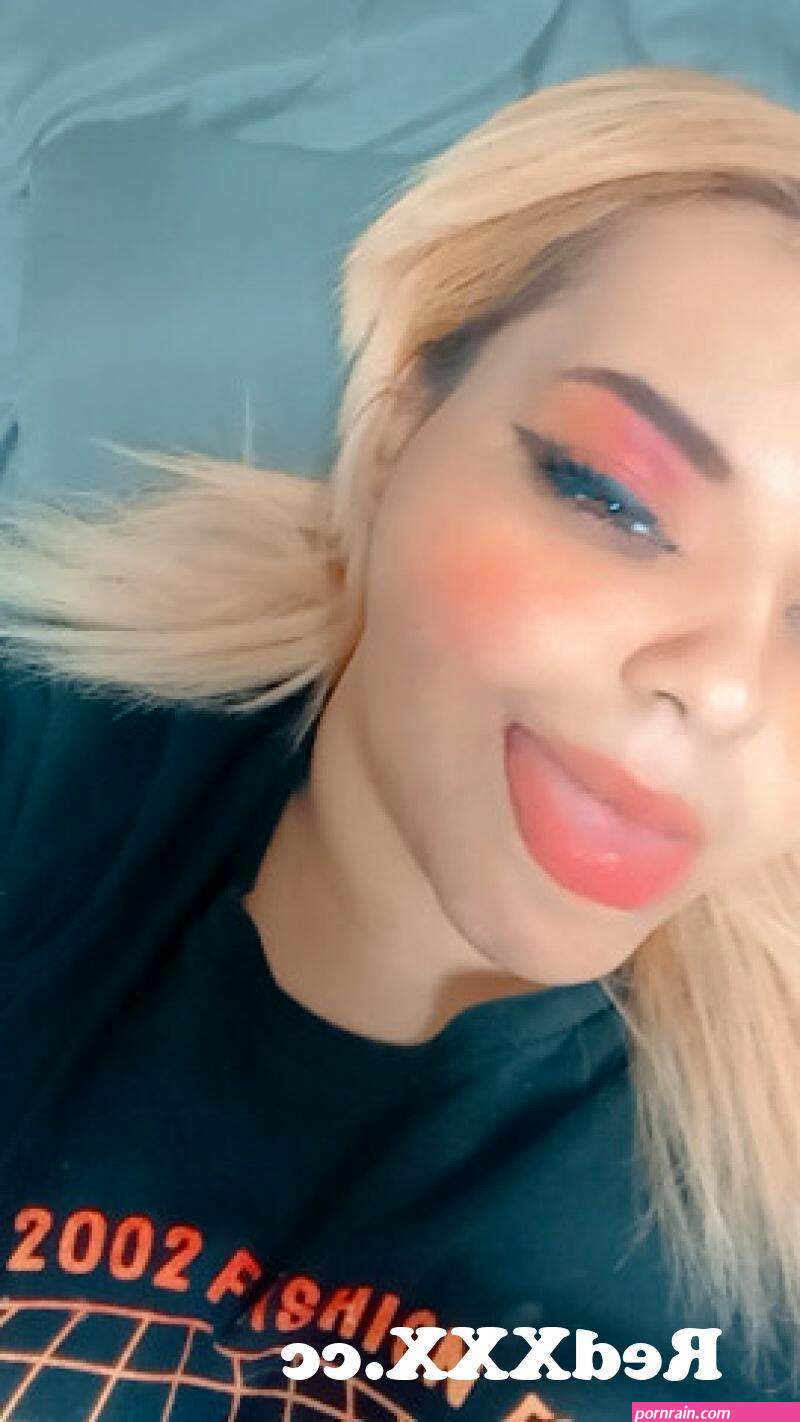 SNAPCHAT:NAYSTORM 25 Selling Snapchat Menu: Solo squirting plus Girl on girl scissoring and pussy eating plus 3sum blowjob and facial FFM plus 3sum full video penetration Girlfriend experience text and videocall Live