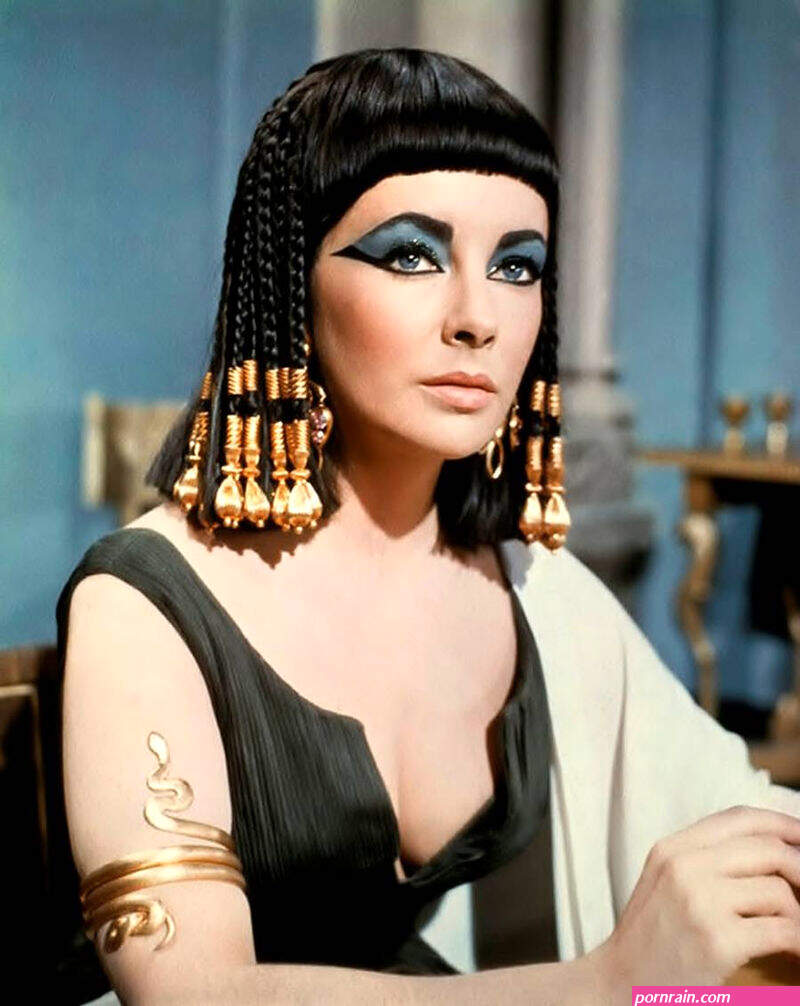 Elizabeth Taylor Nude