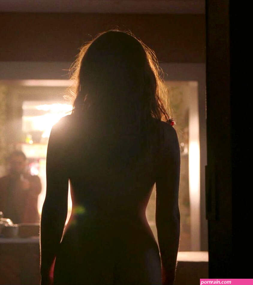 Isla Fishers new nude scene was done by a body double