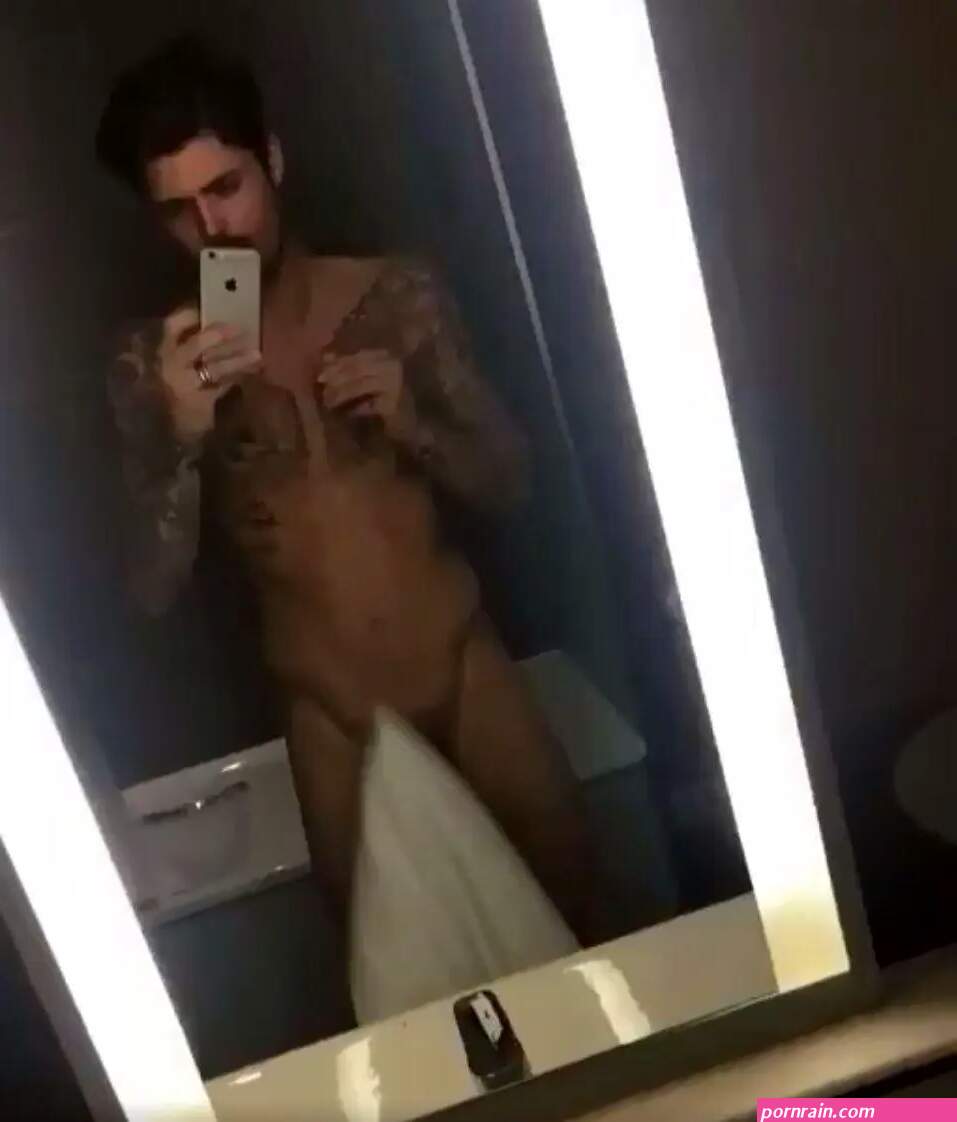 Stephanie Davis ex-boyfriend Sam Reece shares raunchy full-frontal video as he sheds towel to go naked in hotel bathroom