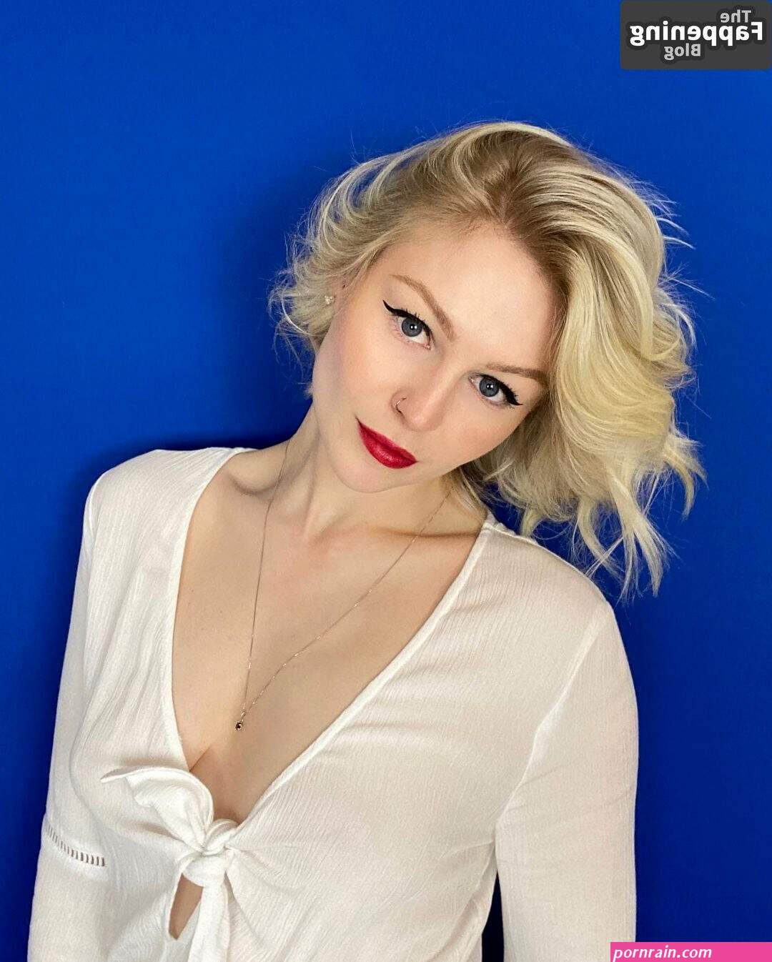 KallMeKris Sexy (5 Pics)