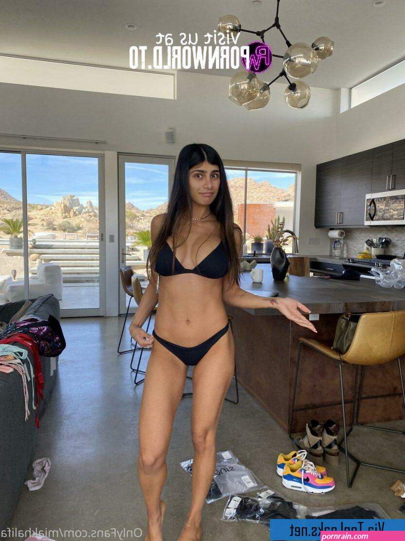 Mia Khalifa Haul Lingerie Onlyfans Leaked
