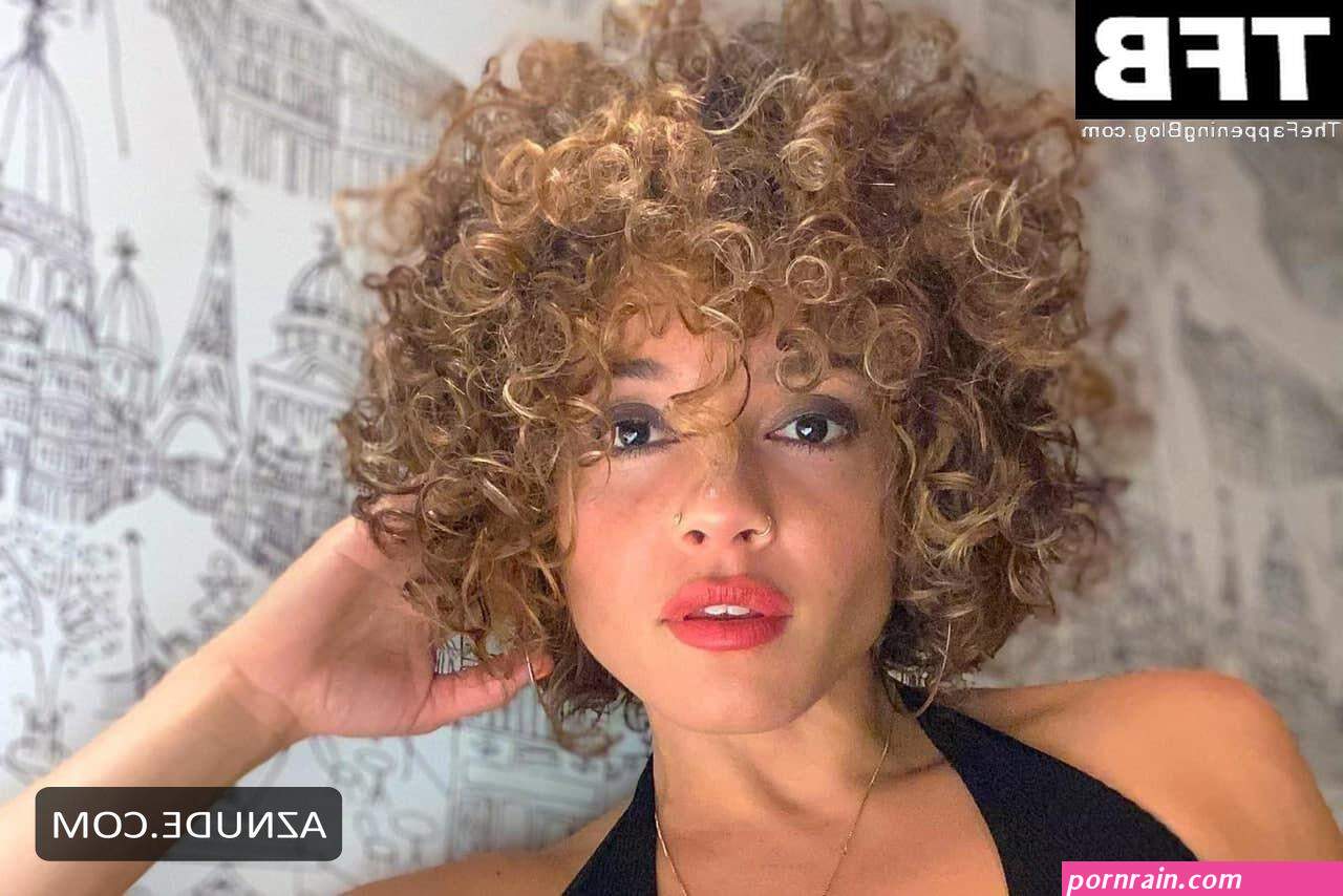 SOPHIA URISTA Nude