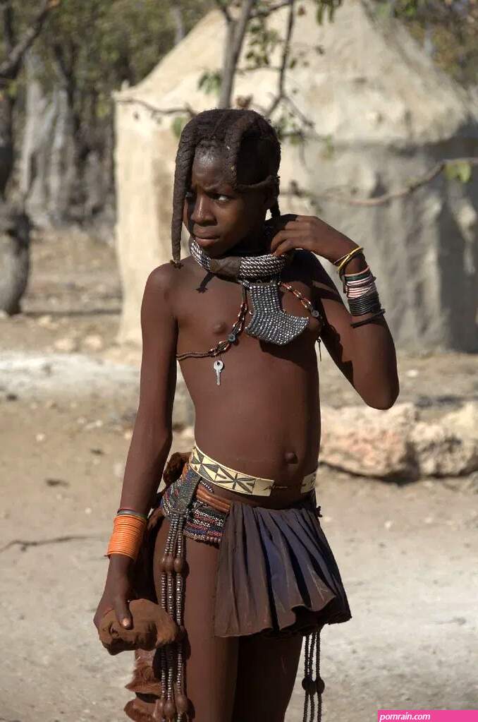 African nude tribal women