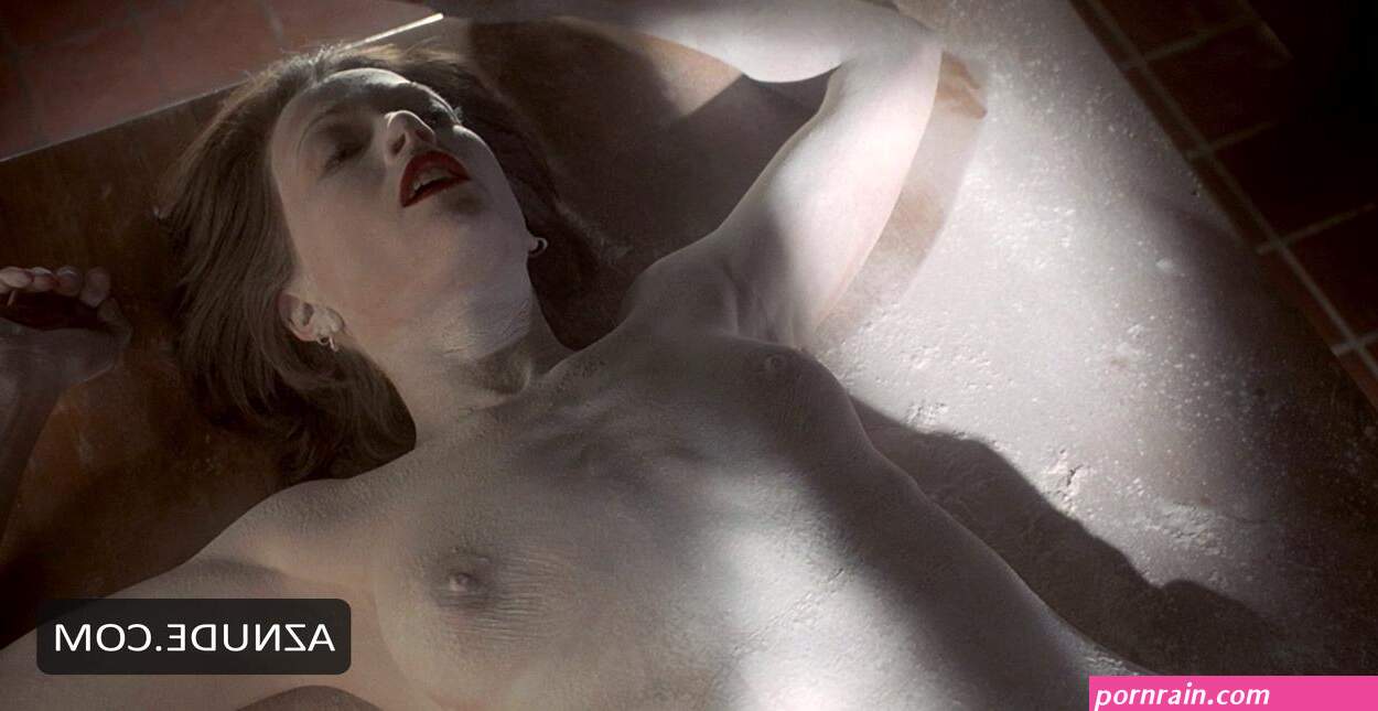 LIVE NUDE GIRLS NUDE SCENES