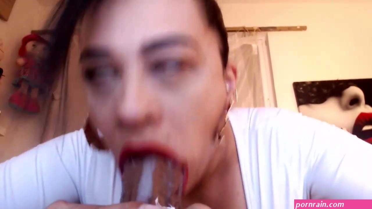 Sloppy Deepthroat Queens 5