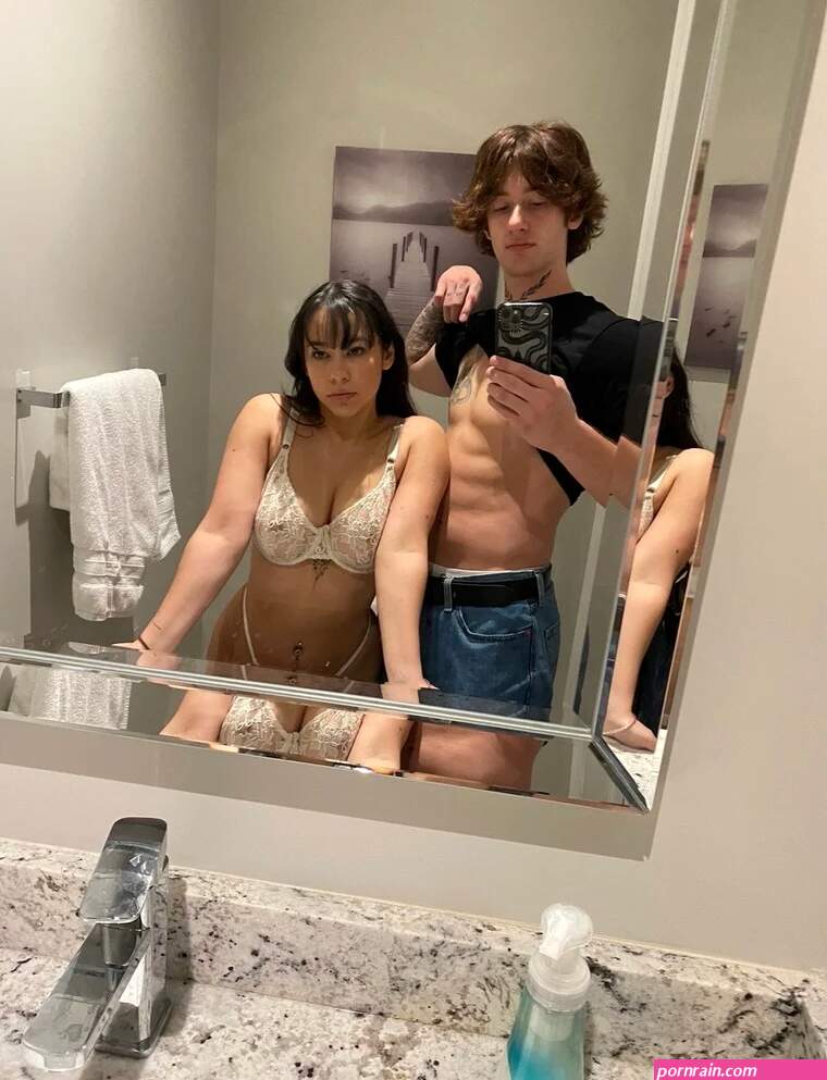 Ianandmariah OnlyFans-Profil Fotos und Links