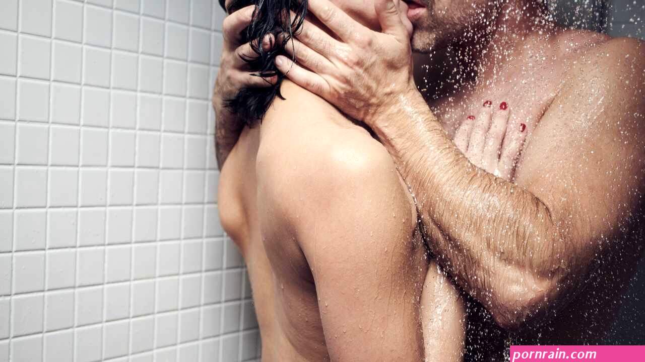 8 dicas para um sexo quente e prazeroso no chuveiro