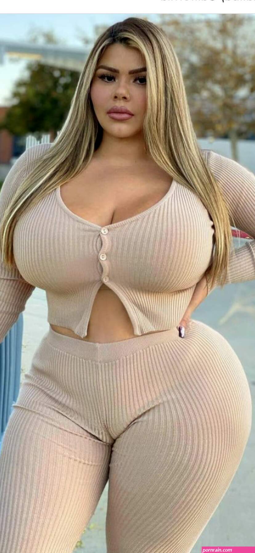 Voluptuous Women