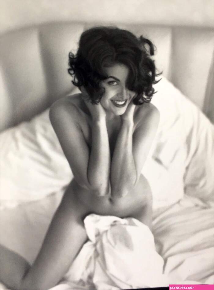 Sherilyn Fenn Nude Pictures. Rating 8.2510