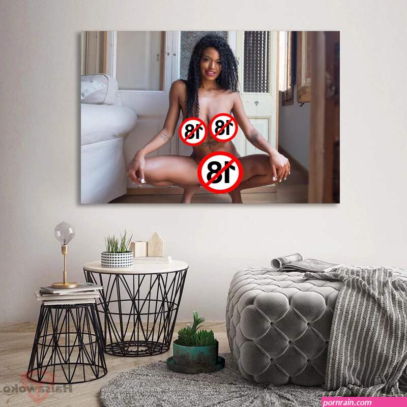 Modern Paintings Naked Girl Big Boobs Sexy Model Tina Fire Wall Art Posters Canvas Printings Picture For Home Living Decor