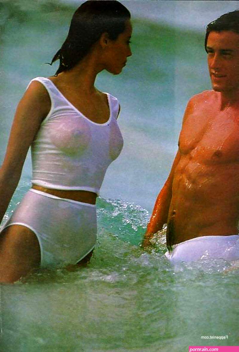 Christy Turlington Nude Photo Collection
