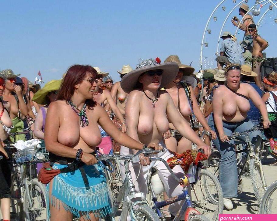 Naked Women At Burning Man Videos