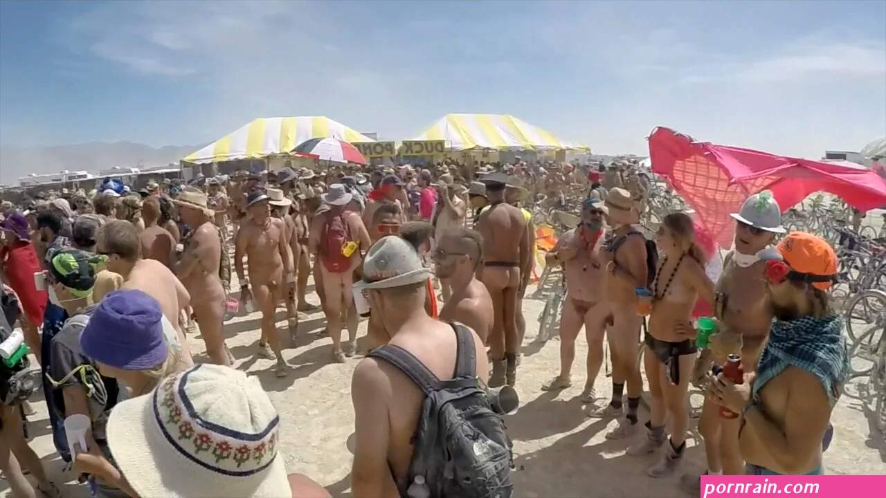 dusty naked Burning Man 2015 on Vimeo