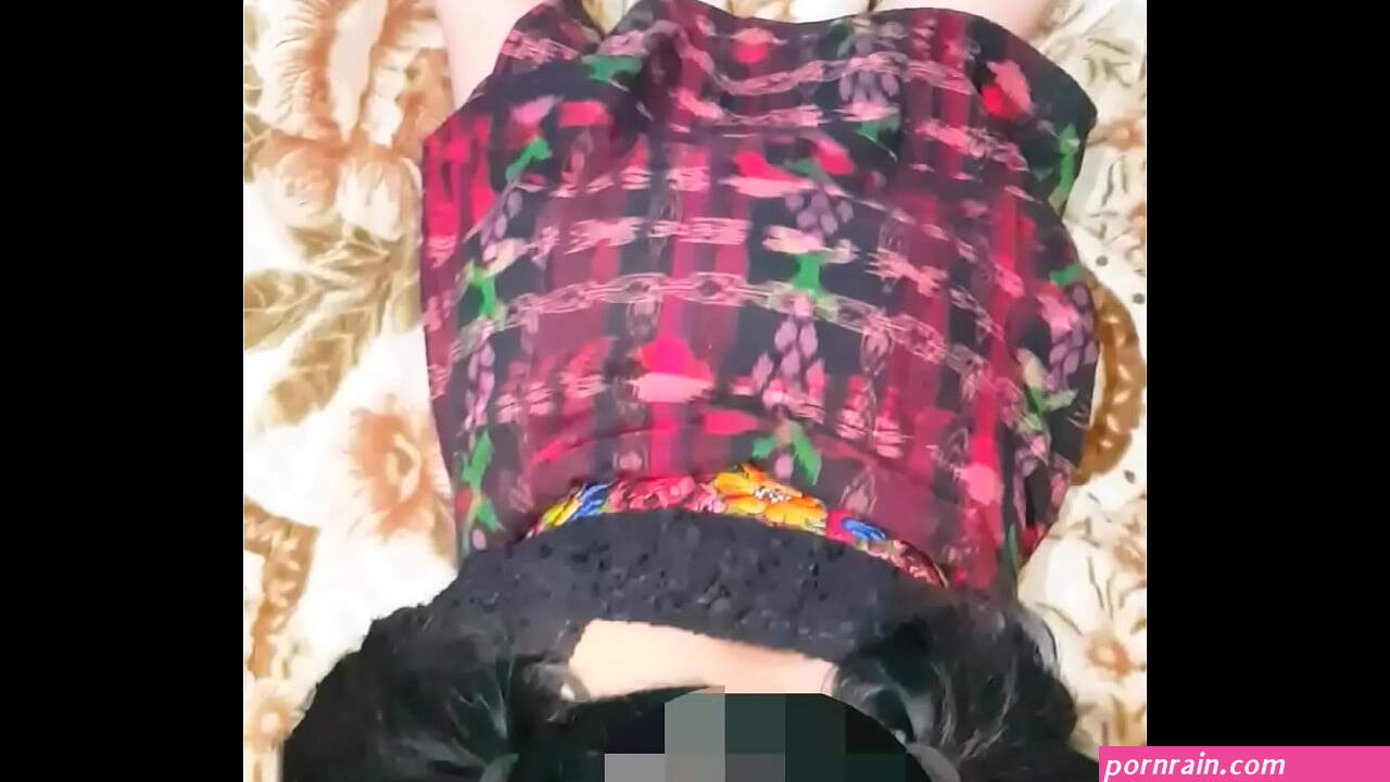 Chapina con corte y tacones
