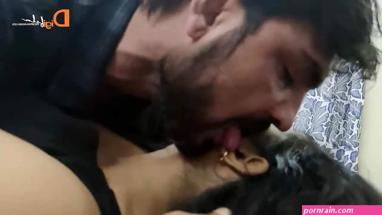 Desi Bhabi Wanted A Good Hardcore Fuck From Husbands Friend watch online