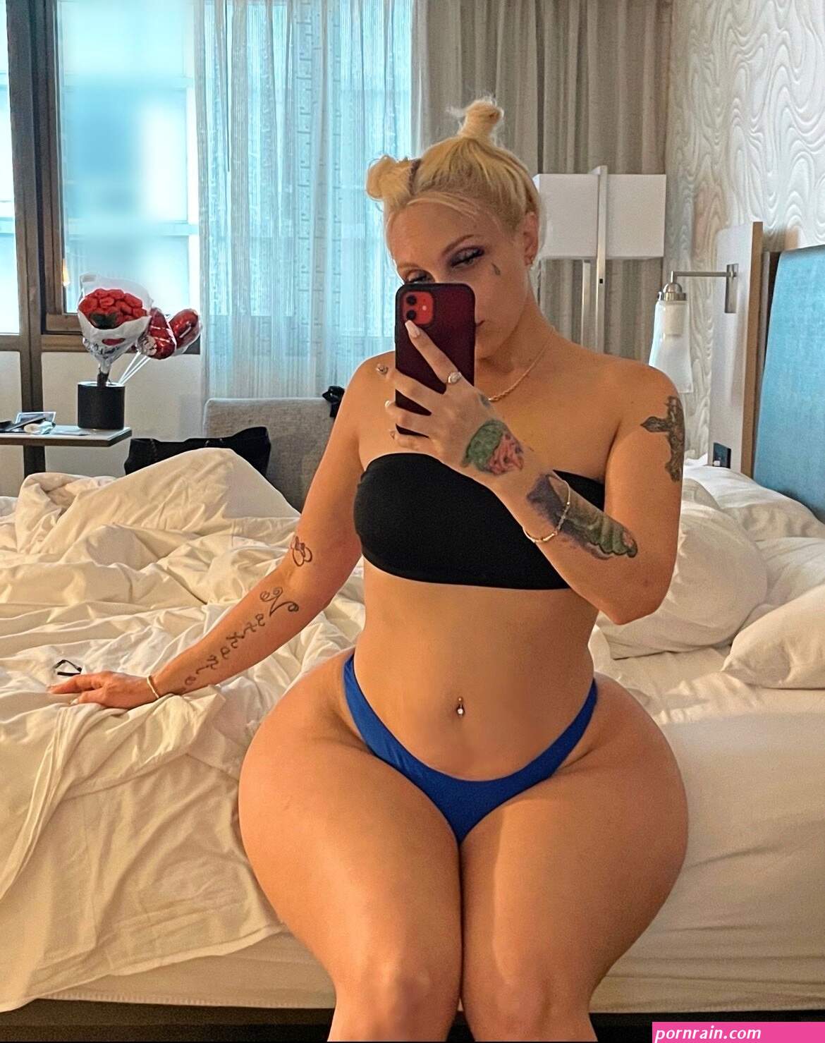 PAWG: ALEXIS ANDREWS